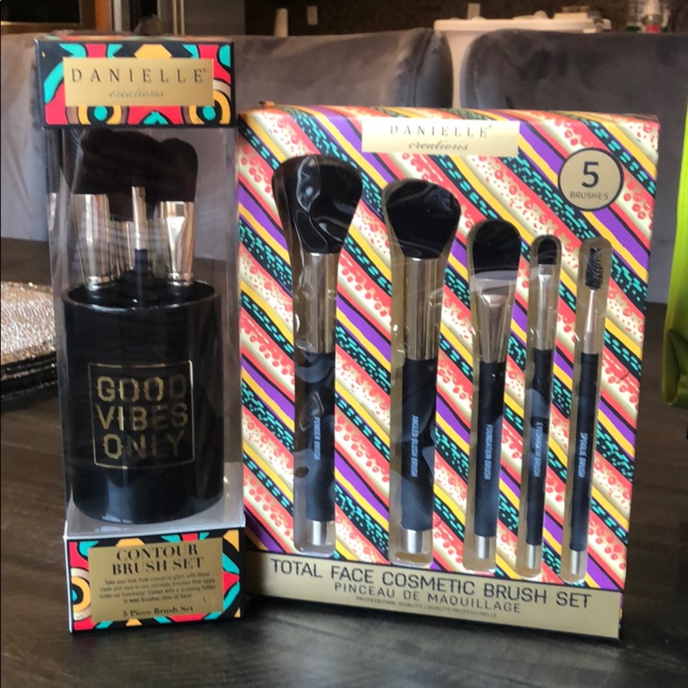 Danielle Creations - image 1